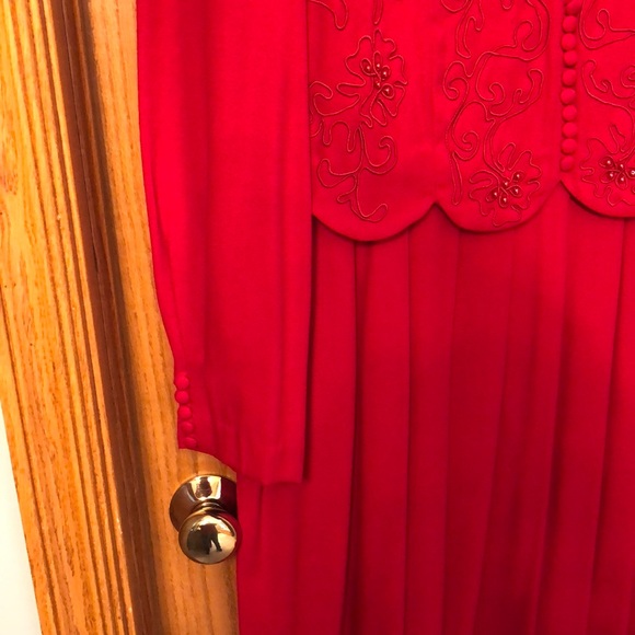 Plaza South Red Dress - Picture 4 of 7